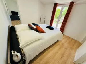 Le Patio - Maison avec Jardin - WIFI - Pont-de-la-Maye