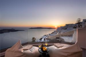 Superior Suite room in Damigos Caldera World