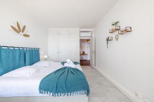 Appartements Extraordinary Sea View - 1 Bdr with AC : photos des chambres