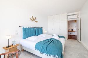 Appartements Extraordinary Sea View - 1 Bdr with AC : photos des chambres