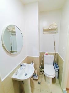 The Hive tower D with pool, Wifi, and balcony