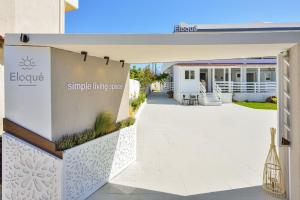 Eloque Simple living space