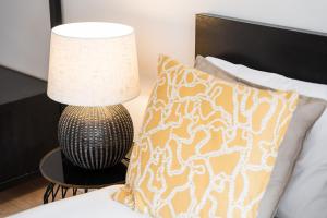 GuestReady - Quental Wallpaper near Marquês Square