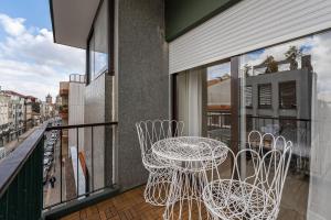 GuestReady - Quental Wallpaper near Marquês Square