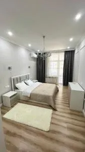 R-House - Baganashyl