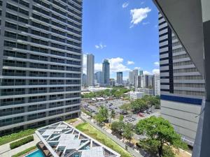 1BR Condotel with Balcony at FAME Residences #FM39