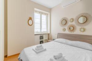 Easy Isola Apartment