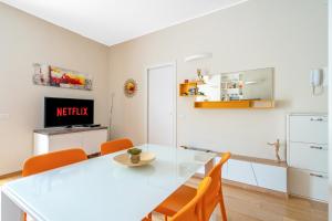 Easy Isola Apartment