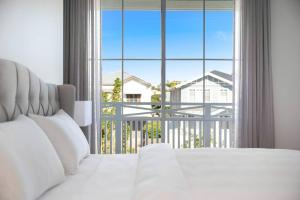 Luxury House with Pool, close to CBD