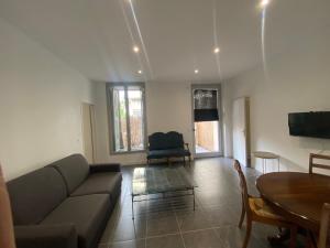 Appartements Le Cedre Bleu : photos des chambres