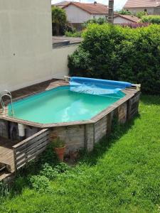 Appartements Appartement avec Piscine Riorges : photos des chambres