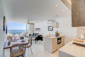 112-Stunning Beachfront Apartment in Benalmádena