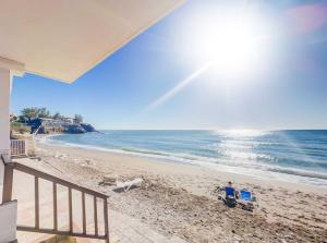 112-Stunning Beachfront Apartment in Benalmádena