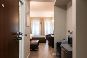 Double L Luxury Suite