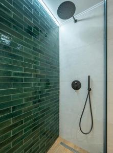 Derouse Othon Suite with Hydromassage Jacuzzi