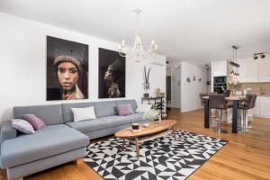 Luxury apartment Hyperion with private pool and garden