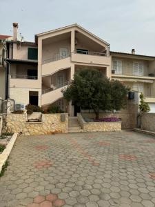 APARTMAN 3 Istočna Gomilica