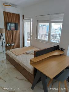 Zaras Boutique near Venizelos metro station