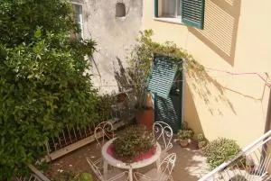 Chez Fernando front beach - San Terenzo