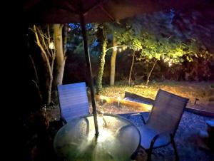 Cosy and secluded brook-side lodge