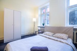 Sunny Central flat
