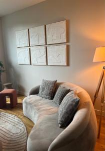 COEUR DE BLOIS CHARMANT APPART LOUIS XII VUE LOIRE