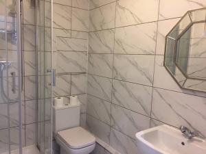 A charming 3 bedroom apartment fit for your stay