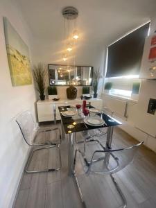 A charming 3 bedroom apartment fit for your stay