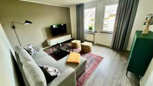 Apartment 2- Modernes Studio in Duisburg Meiderich, 4,7 km Hbf, U-Bahn 250m, Flughafen Düsseldorf 28 km, Landschaftspark 2,9 km, 5 Gehminuten von Herzklinik entfernt