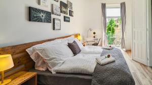 3 room apartment in the beautiful street - Hoteles de 4 estrellas en Budapest
