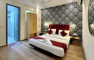 Nidra Hotel near Yashobhoomi Sector 10, Dwarka,Delhi