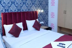 Nidra Hotel Dwarka near Yashobhoomi Convention Centre