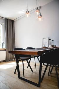 Stylowy Apartament w Centrum Sopotu z Projektorem