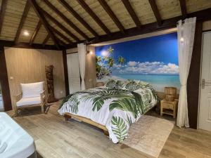 B&B / Chambres d'hotes La Ferme Briarde : Suite avec Jacuzzi