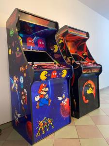 Riverside Stay at Stary Rynek - billiards, foosball and arcade games