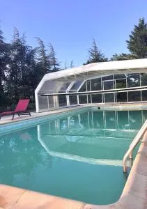 Gîte Ardéchois avec piscine et vue imprenable - 坦耶尔米塔格