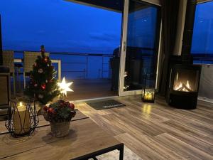 Floating House "Time Out"