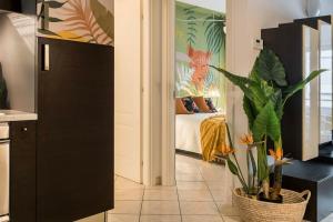 Elegante bilocale con vista mare e parcheggio