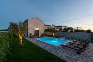Villa Bugenvilija with Private Pool - Katun