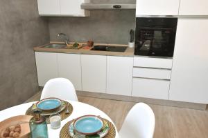elGio Feel at Home