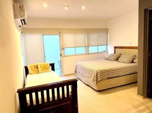 Monoambiente cálido, luminoso, con cochera!!!!