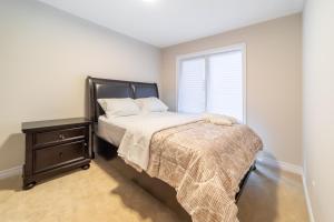 Beautiful New Townhouse in Quiet Neighbourhood