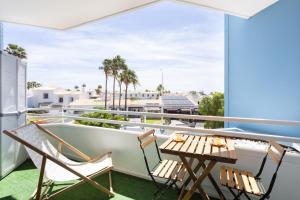 OkStay Studio in Green Park, relax, pool and sun