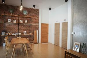 FineUpHome บ้านพักเหมาหลัง 3 ห้องนอน 2 ห้องน้ำ ห้องครัว ห้องรับแขก ห้องรับประทานอาหาร พร้อมสระว่า?