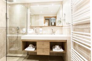 Superior Double Room (2 Adults + 1 Child) room in Ferienhotel Aussicht