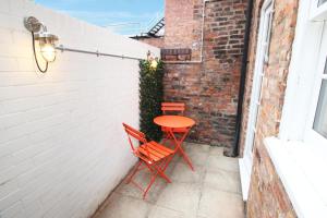 Chester City Centre Town House