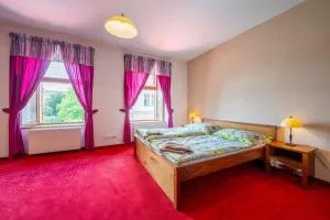 Apartmány Pasáček - بيستريس ناد بيرنستينيم