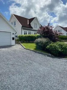 Flott enebolig nær sjøen, Hvaler og Fredrikstad - 莫斯