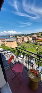 Moderno appartamento vista mare, con parcheggio privato