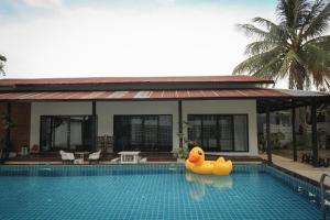 FineUpHome บ้านพักเหมาหลัง 3 ห้องนอน 2 ห้องน้ำ ห้องครัว ห้องรับแขก ห้องรับประทานอาหาร พร้อมสระว่า?